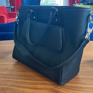 black square tote from thirty one!!